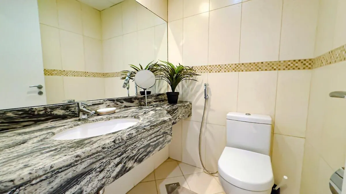 Sophisticated 2Br In Jlt - Walk To Metro & Lake Dubai