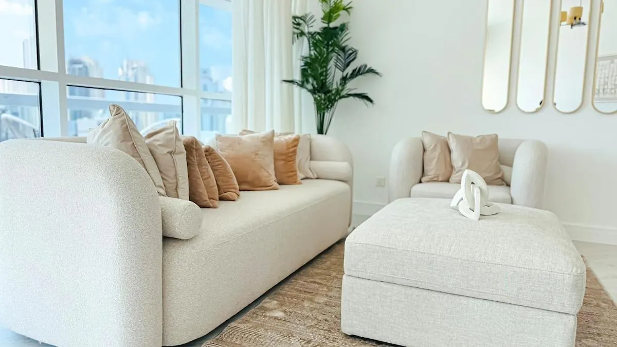 Sophisticated 2Br In Jlt - Walk To Metro & Lake Dubai