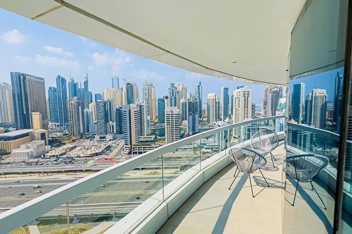 Sophisticated 2Br In Jlt - Walk To Metro & Lake Dubai Holiday home