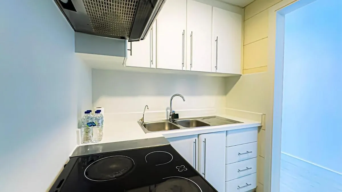 Sophisticated 2Br In Jlt - Walk To Metro & Lake Dubai 0*,  United Arab Emirates