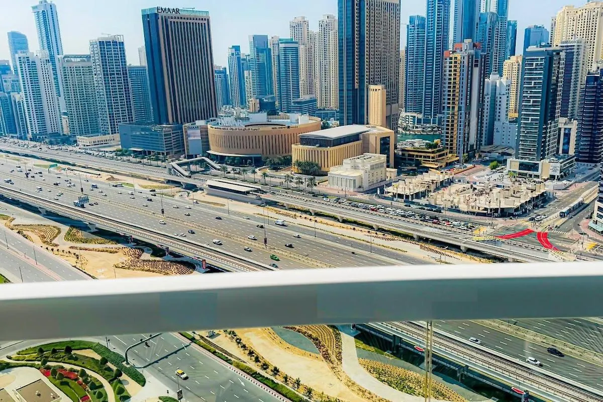 Sophisticated 2Br In Jlt - Walk To Metro & Lake Dubai Holiday home